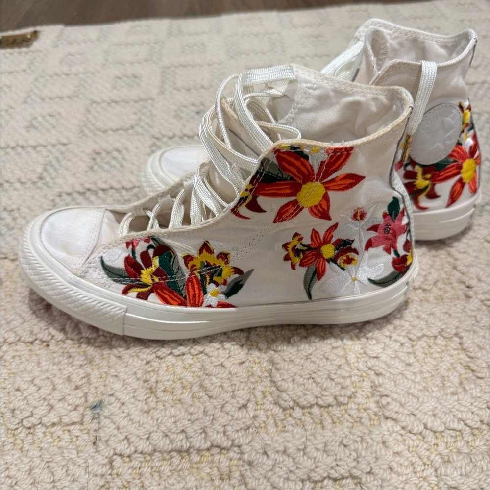 Converse all star PatBo embroidered flowers limited edition collection size 5.5